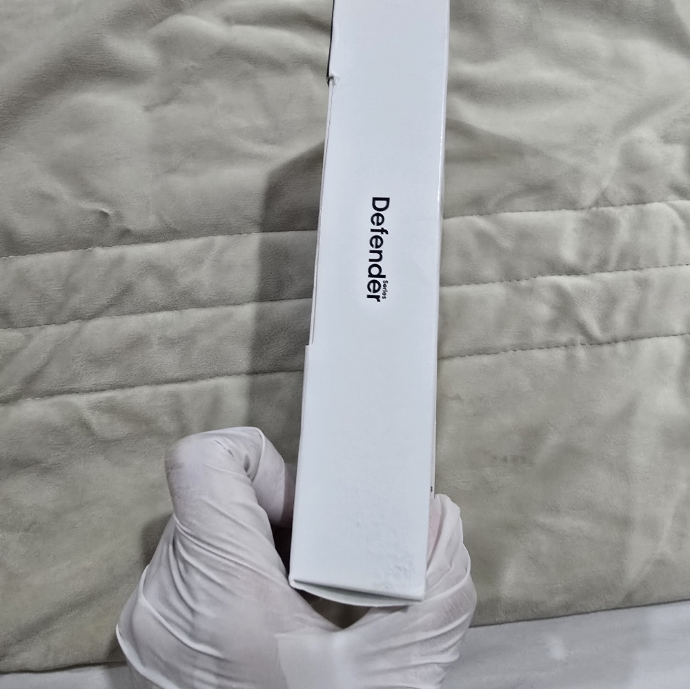 OtterBox Defender  Blue Case for Samsung Galaxy S24 - Picture 9 of 10